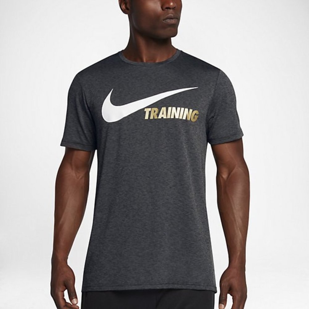 ISO Looking THIS shirt in XL Will pay 300